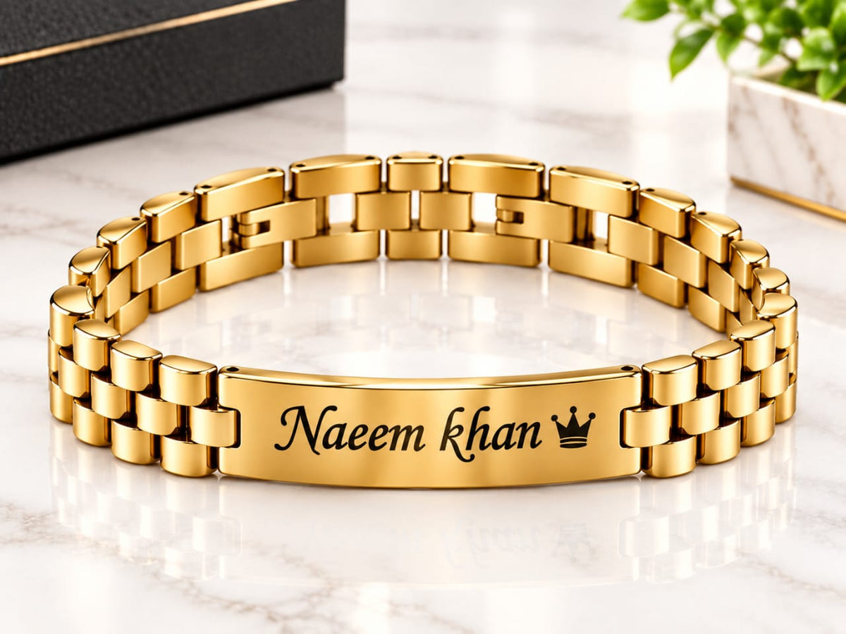 Engraved name chain-link bracelet by Creative Sparks