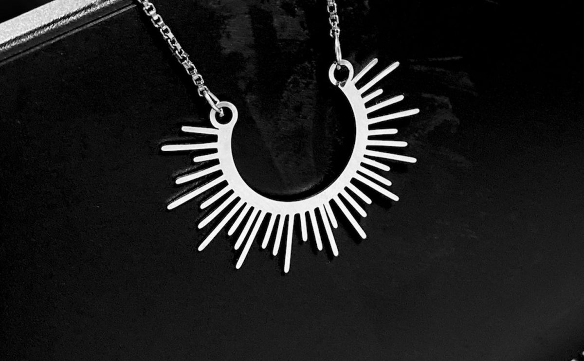 Sunshine pendant necklace – photo 2