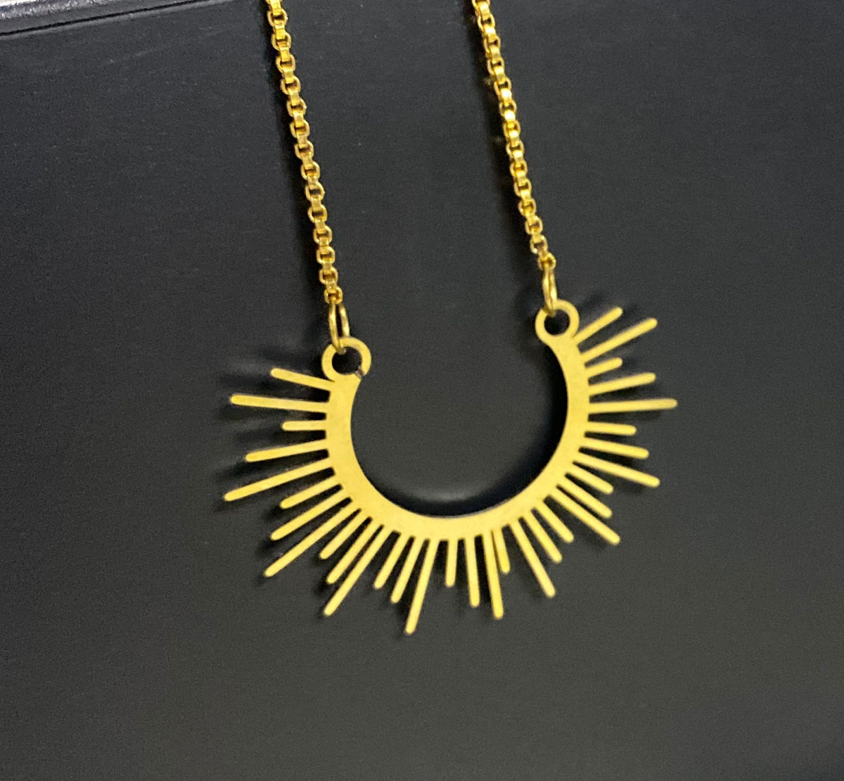 Sunshine pendant necklace – photo 10